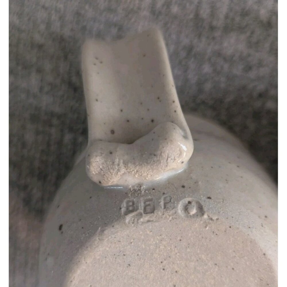 Pair of Wheat Themed Stoneware 200ml Capacity Cups/Mini Mugs, Signed "BFW", EUC - Picture 5 of 6